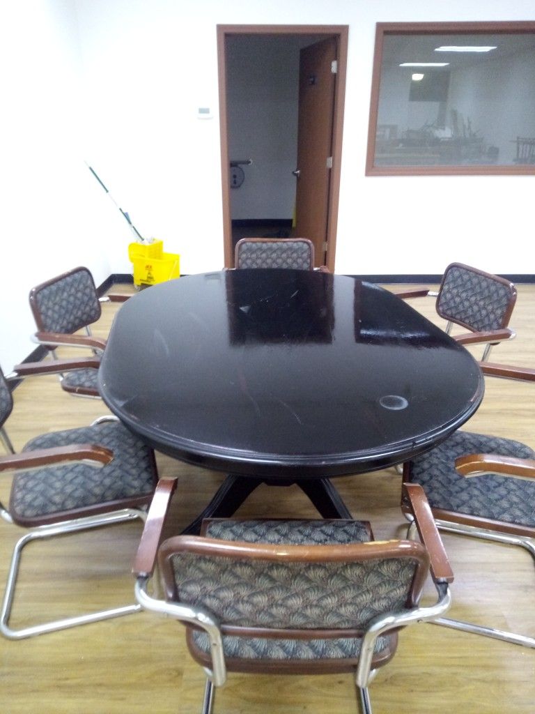 Dinner Table With Chairs