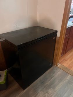 Deep freezer