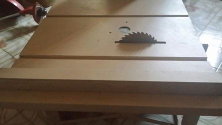 Black and Decker Steel Table Saw