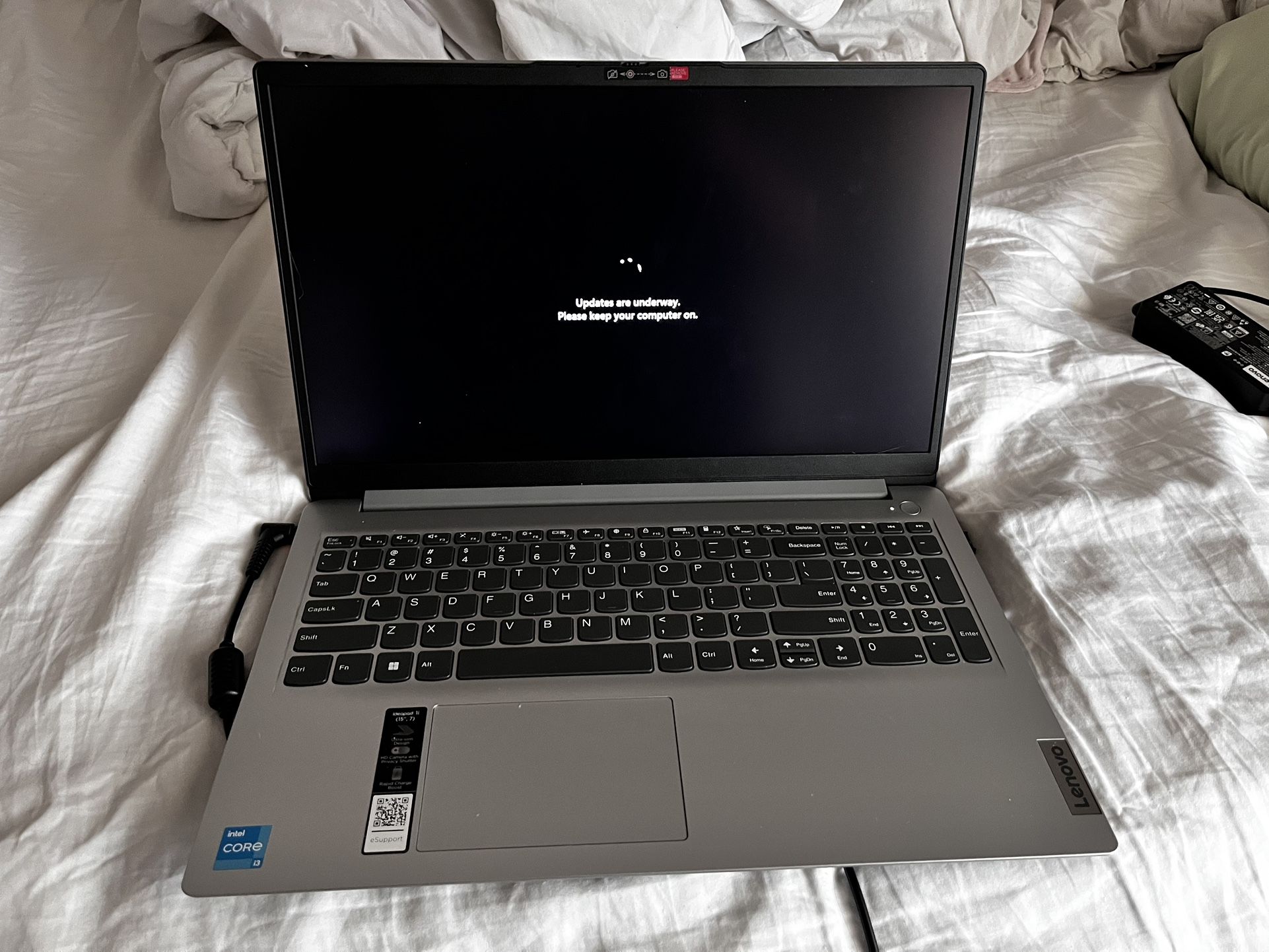 Lenovo - Ideapad 1i 15.6" Full HD Touchscreen Laptop - Intel Core i3-1215U with 8GB Memory - Intel UHD Graphics - 256GB SSD - Cloud Gray