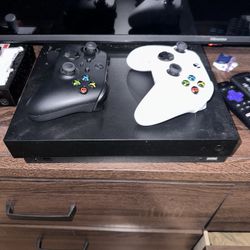 Xbox One X 