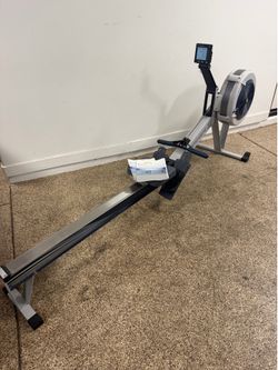 Concept 2 Rowing Machine W/ PM5 Monitor - ONLY 25k Lifetime Meters