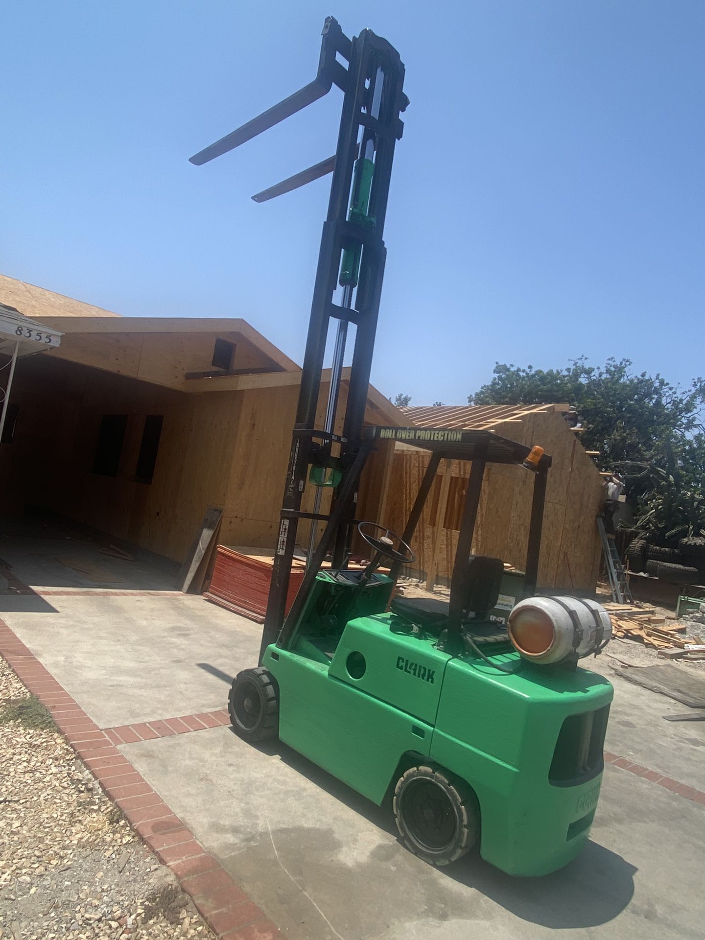 Clark Forklift 6000lb Capacity