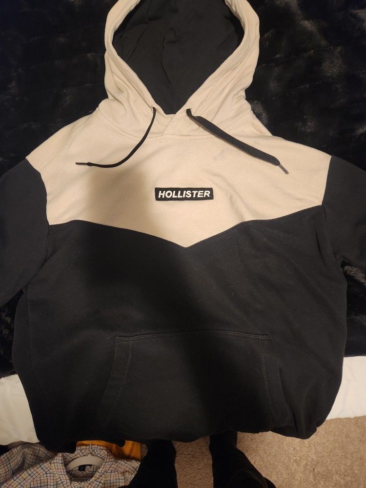 Soft Hollister Logo Hoodie