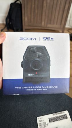 Zoom Q2n  Video Recorder