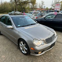 2007 MERCEDES-BENZ C-CLASS C 230 SPORT
/// 144k miles 

CLEAN CARFAX!
CLEAN TITLE!

Va safety inspection 03/25

2.5L V6 engine and automatic transmiss