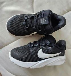 ✅️ Toddler Black Slip-on Nike Shoes• Size 10c• Great Condition• $25firm