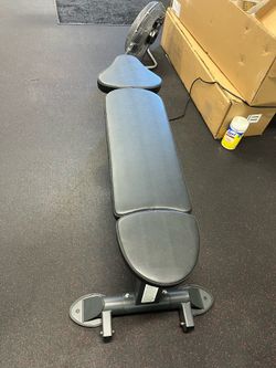 Bodykore commercial flat bench great condition