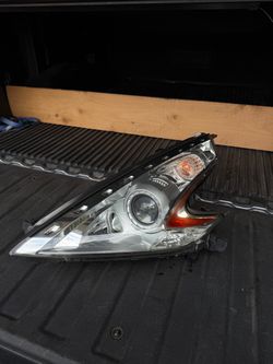 370z driver side headlight