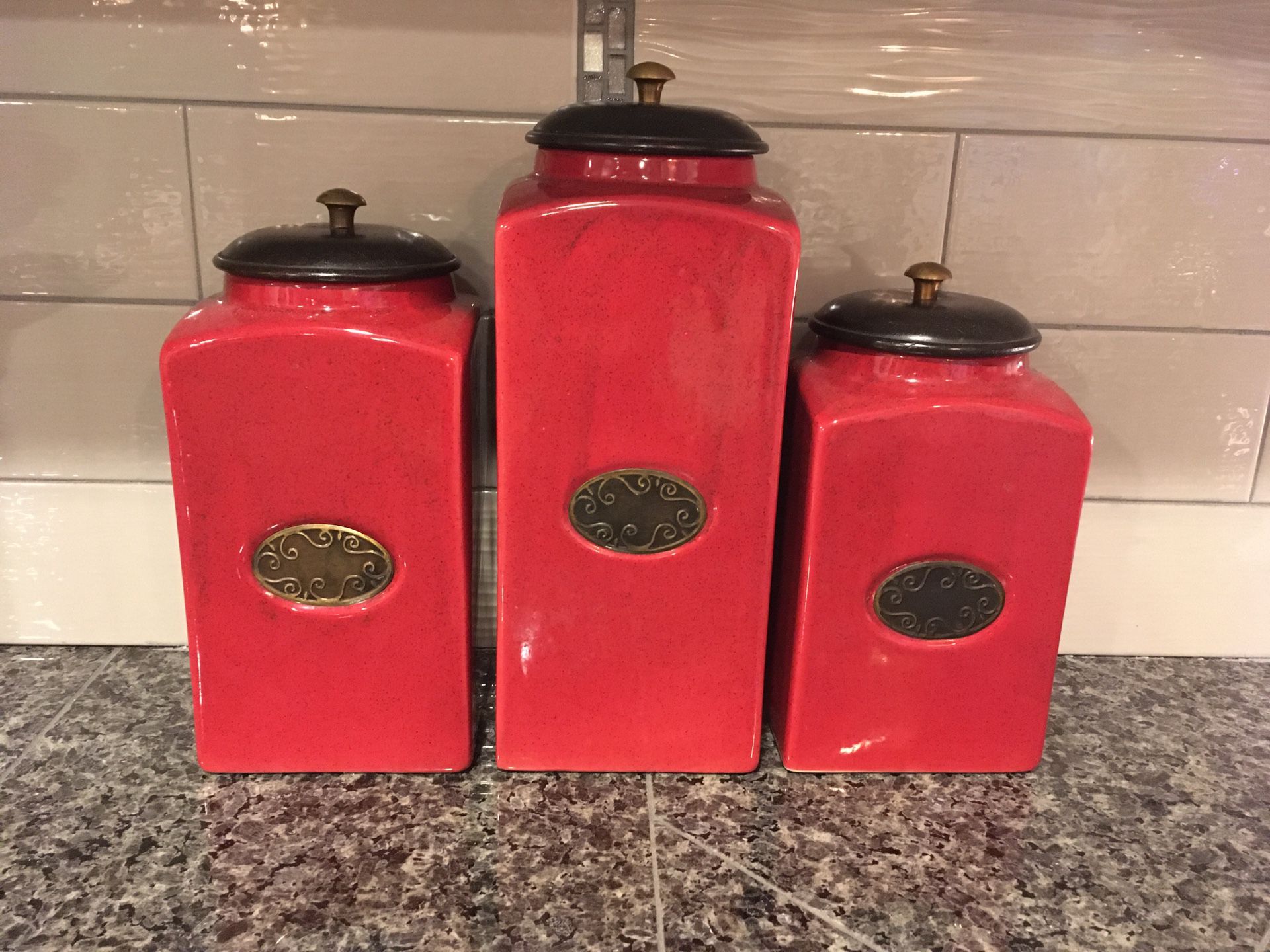 Kitchen canisters