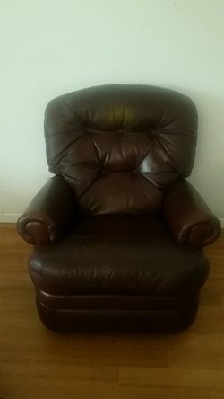 Leather recliner(2)