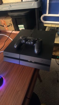 Sony PlayStation 4 Console with Controller