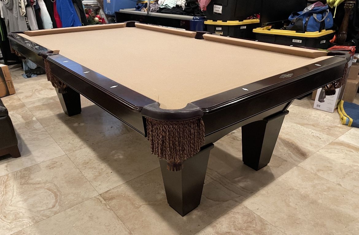 8ft Pool Table ( Delivery & Set Up Included )