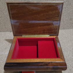 Vintage Reuge Swiss Music Jewelry Box Ornate Wood Inlay Floral 7"X5"X2".
