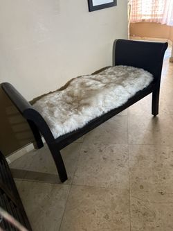 Solid  Bench With Cushion 