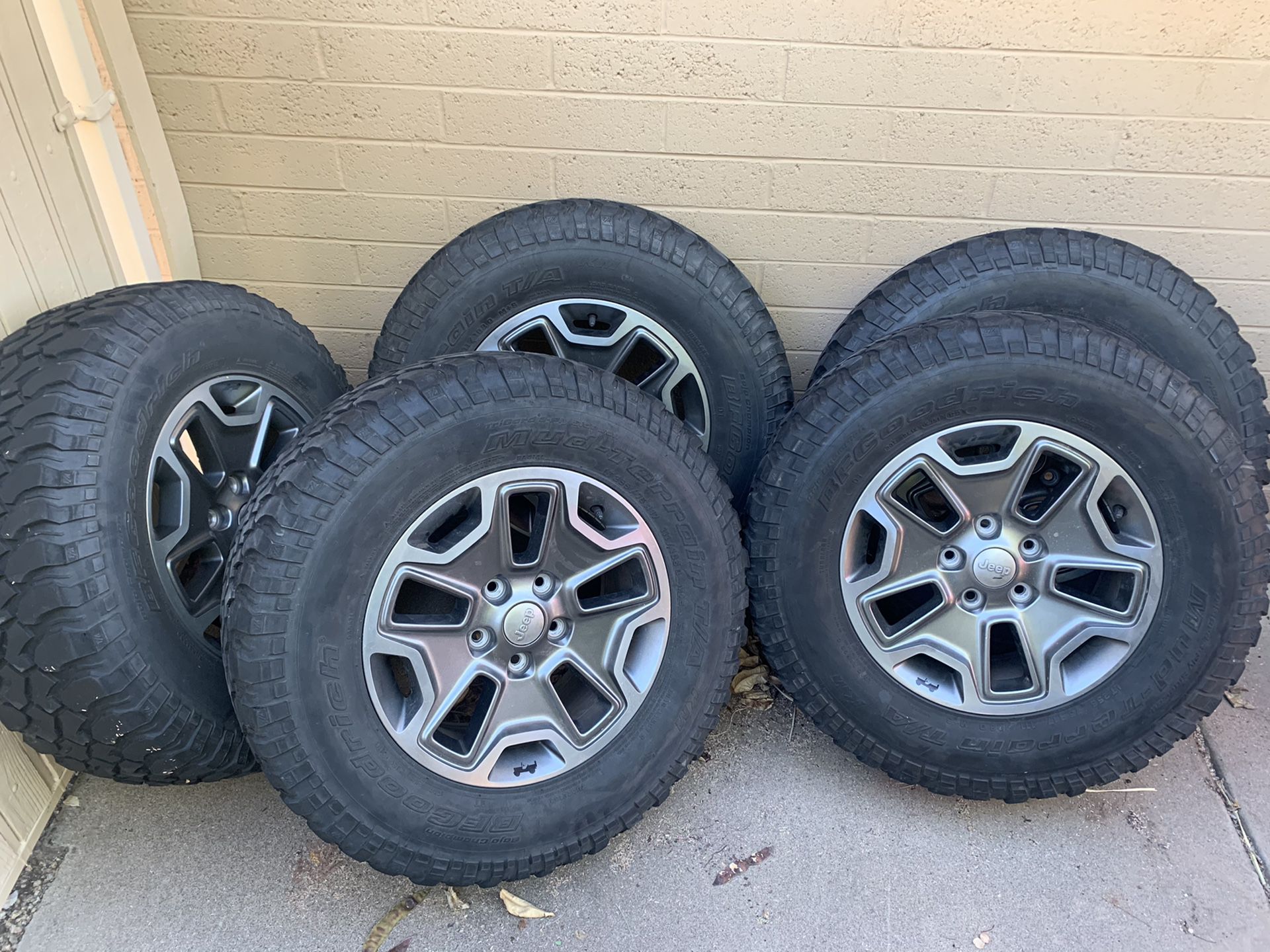Jeep rubicon wheels rims tires