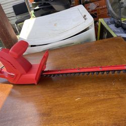 Homelite 17 in. 2.7 Amp Electric Hedge Trimmer