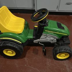 John Deere Pedal Car Kids Toy Plastic