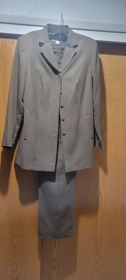 Womens suit size 6