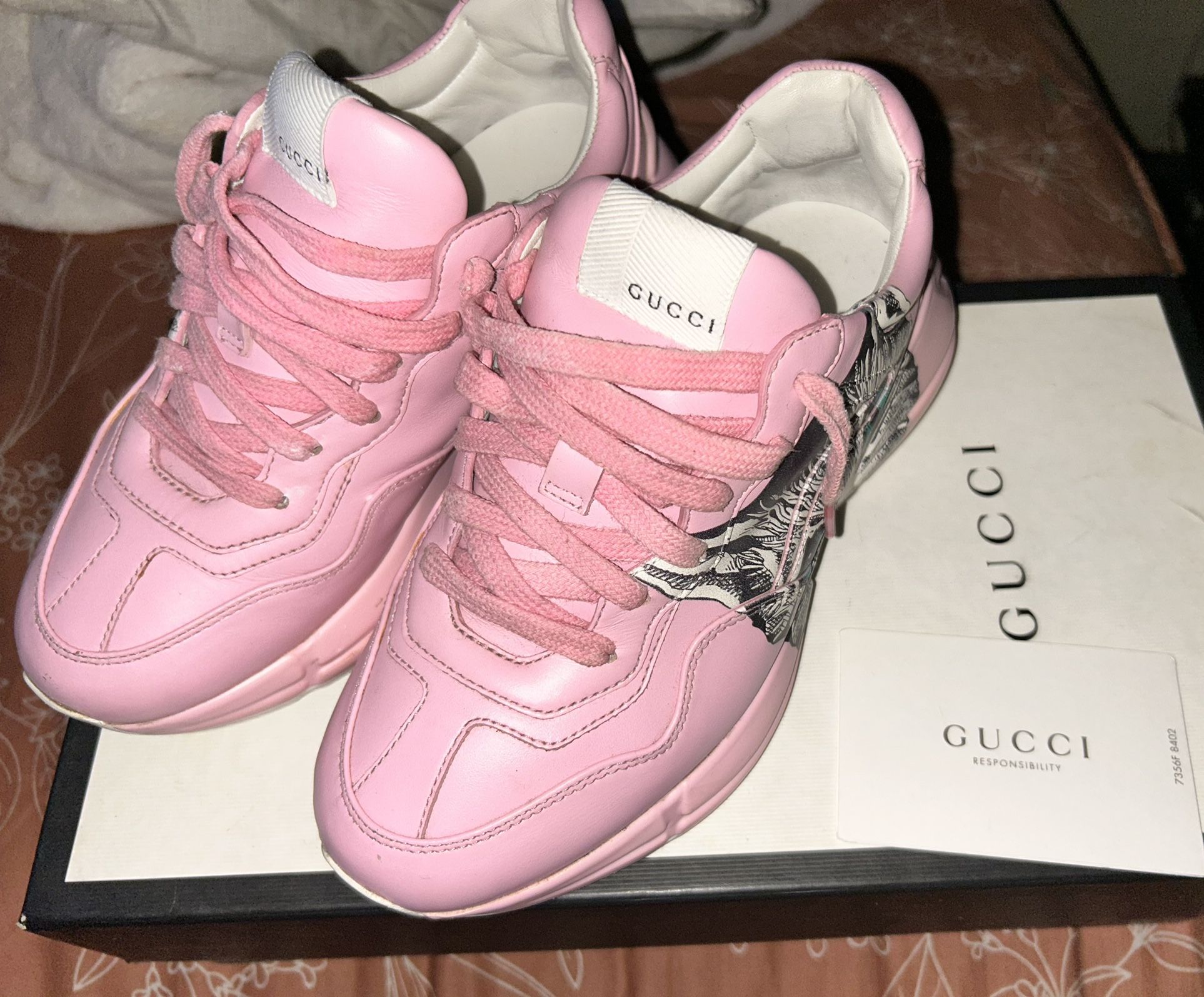 women's mystic cat sneakers gucci pink cat rhyton logo size 36.5