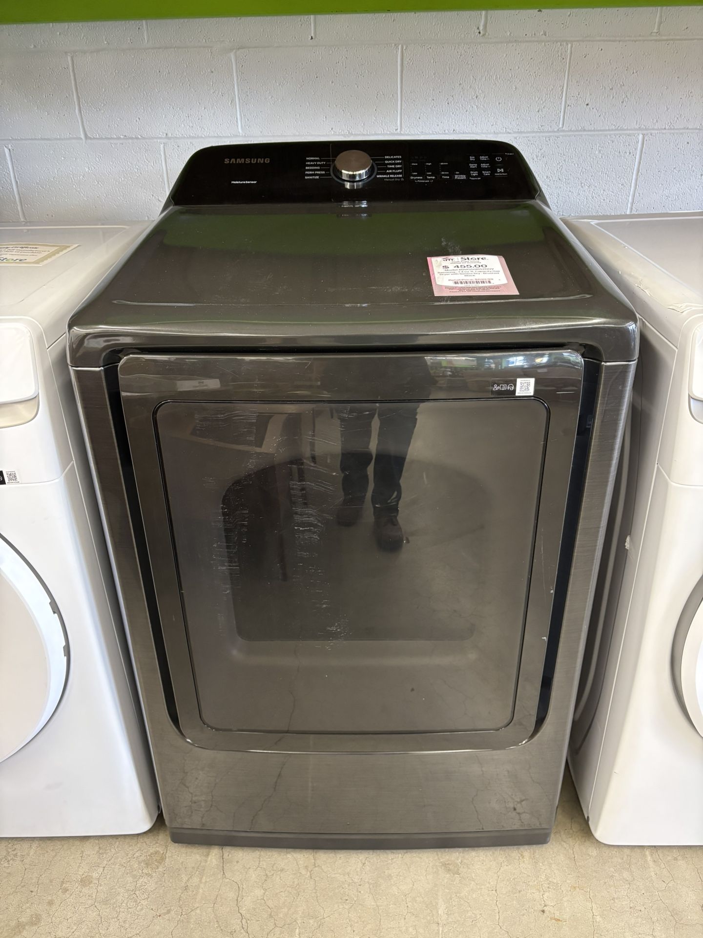 Samsung Black Gas Dryer-New-Scratch And Dent