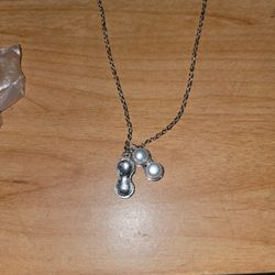 21 Inch Sterling Silver White Sapphire Peanut With 2 Pearl's Inside