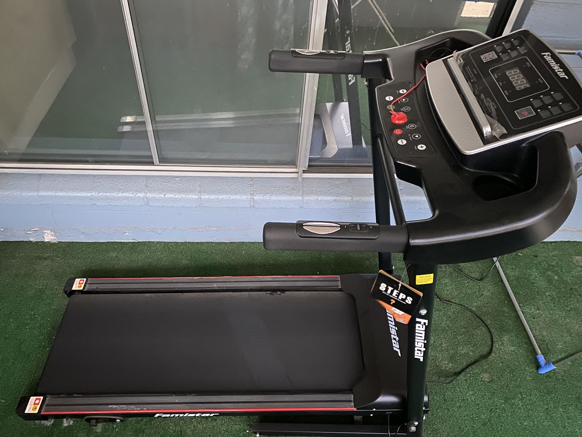 Famistar JK1607 Folding Treadmill 2.5HP with Incline, 12 Programs, MP3 Player, Armrest Buttons Heart Rate