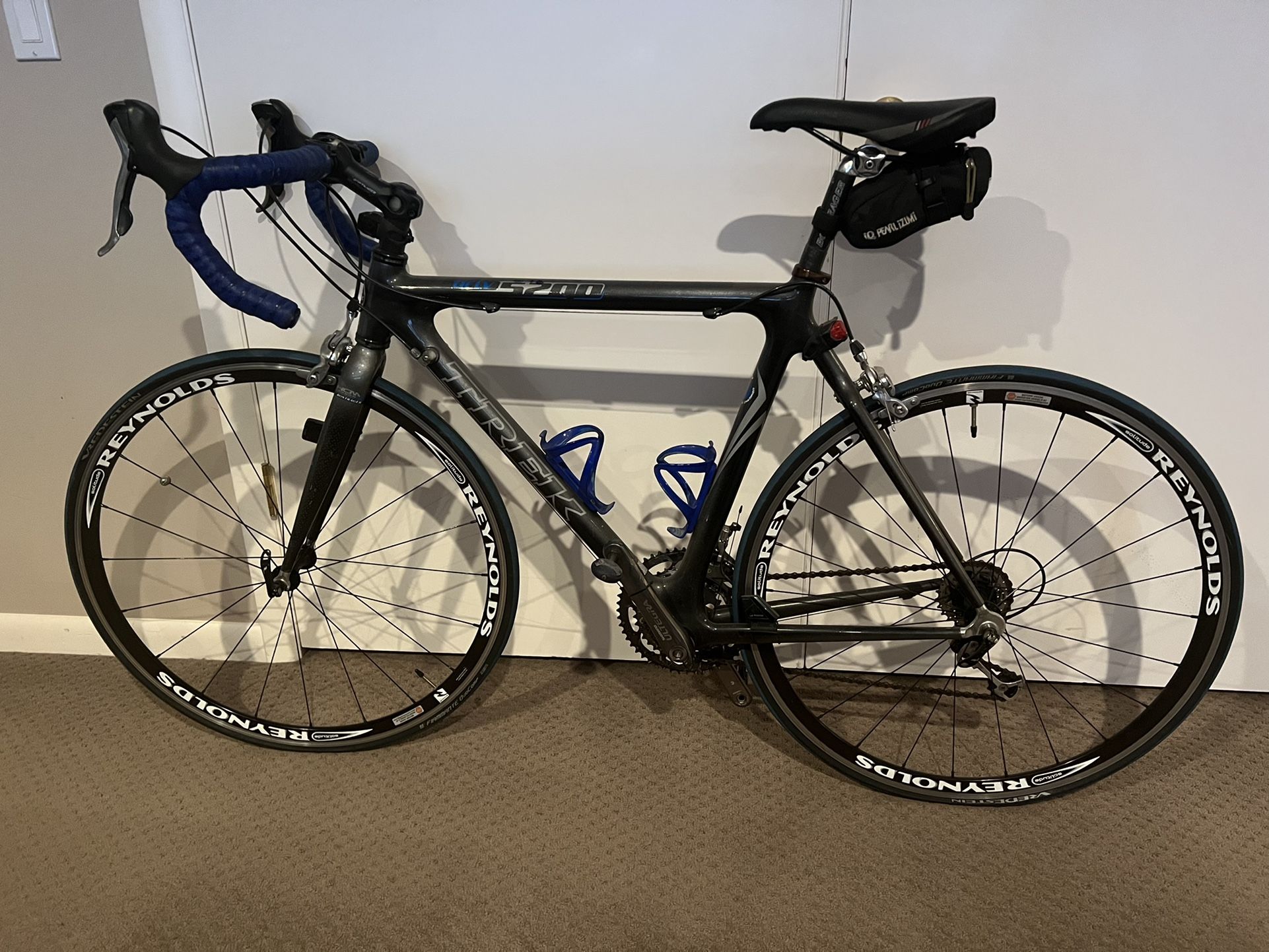 Trek 5200 Carbon Road Bike 