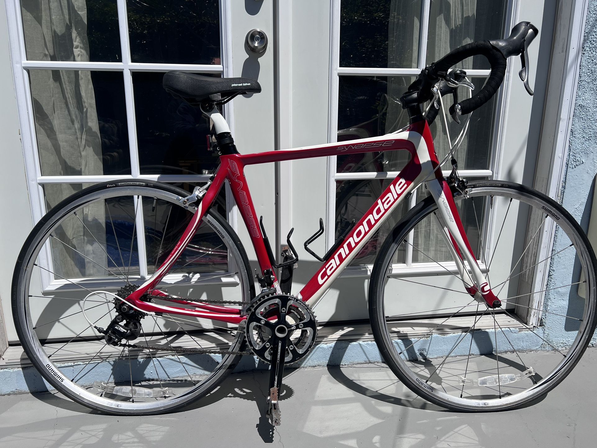 2009 Cannondale Synapse 5 Bicycle - 52cm Frame