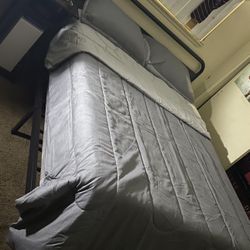 Amazon metal full size bed frame with wooden headboard, all black