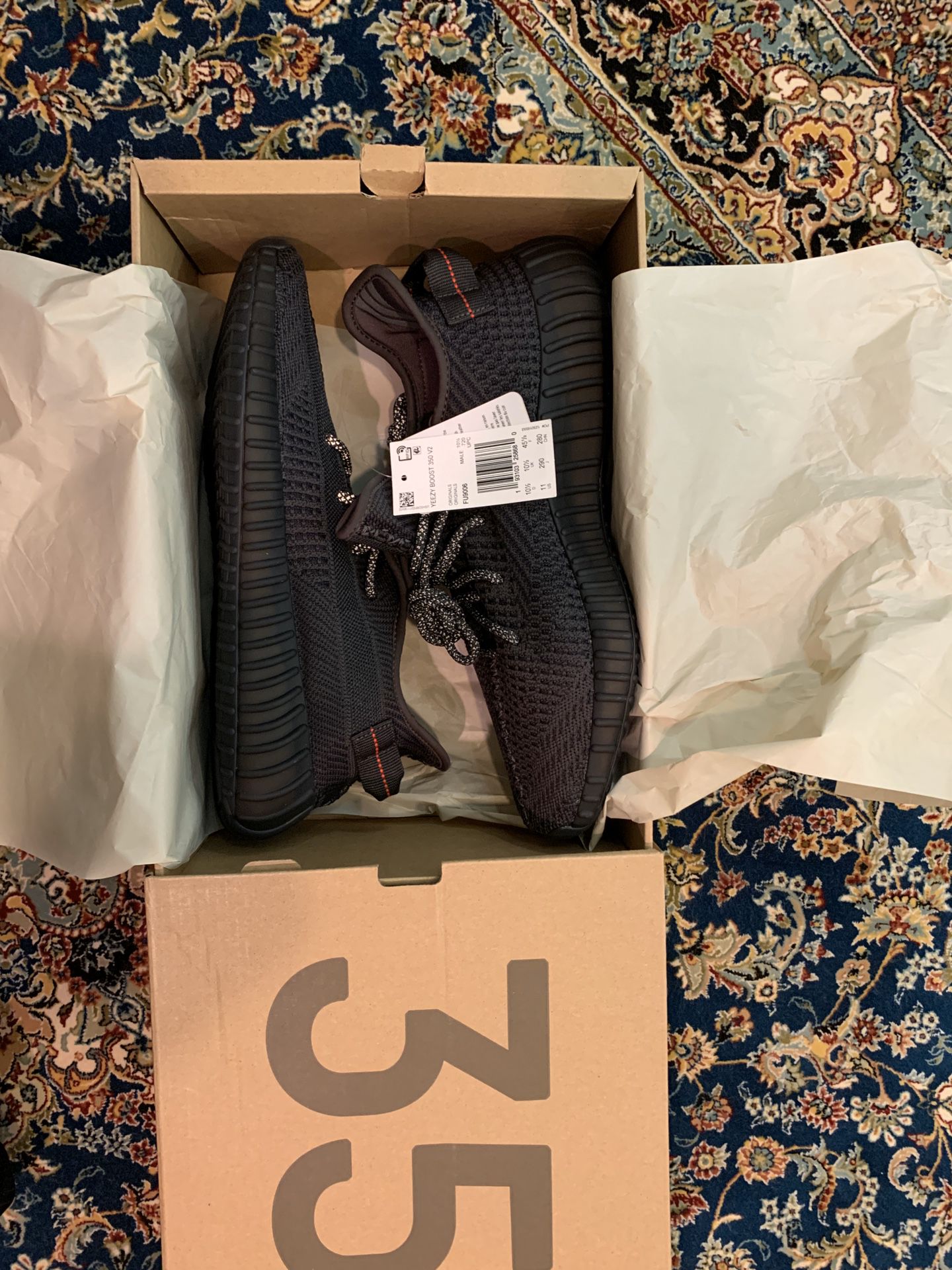 Yeezy Boost 350 V2 Black Non-Reflective size 11 Authentic with tags