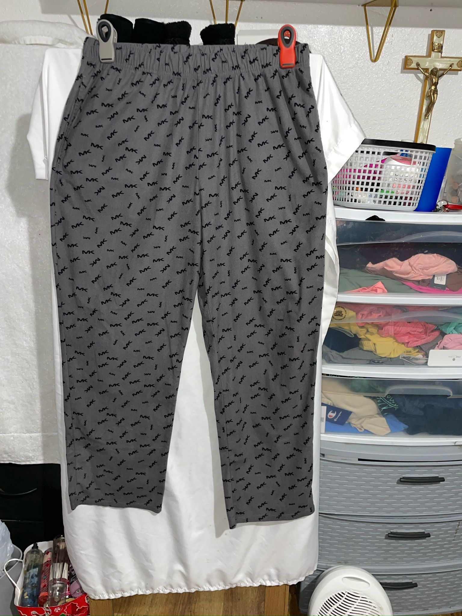 Size Large 