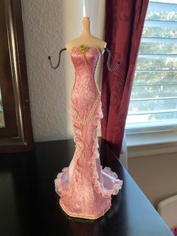 Pink Mannequin Jewelry Holder