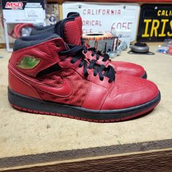 Air Jordan 1 Retro '97 TXT "Gym Red" MENS 10.5  
(Style Code:555071-601)
Very lightly used 
Will take offers