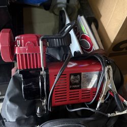 Off road or portable 12 v air compressor master flow q max