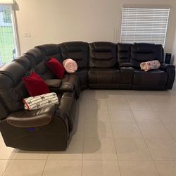 Power Reclining Sectional Sofa