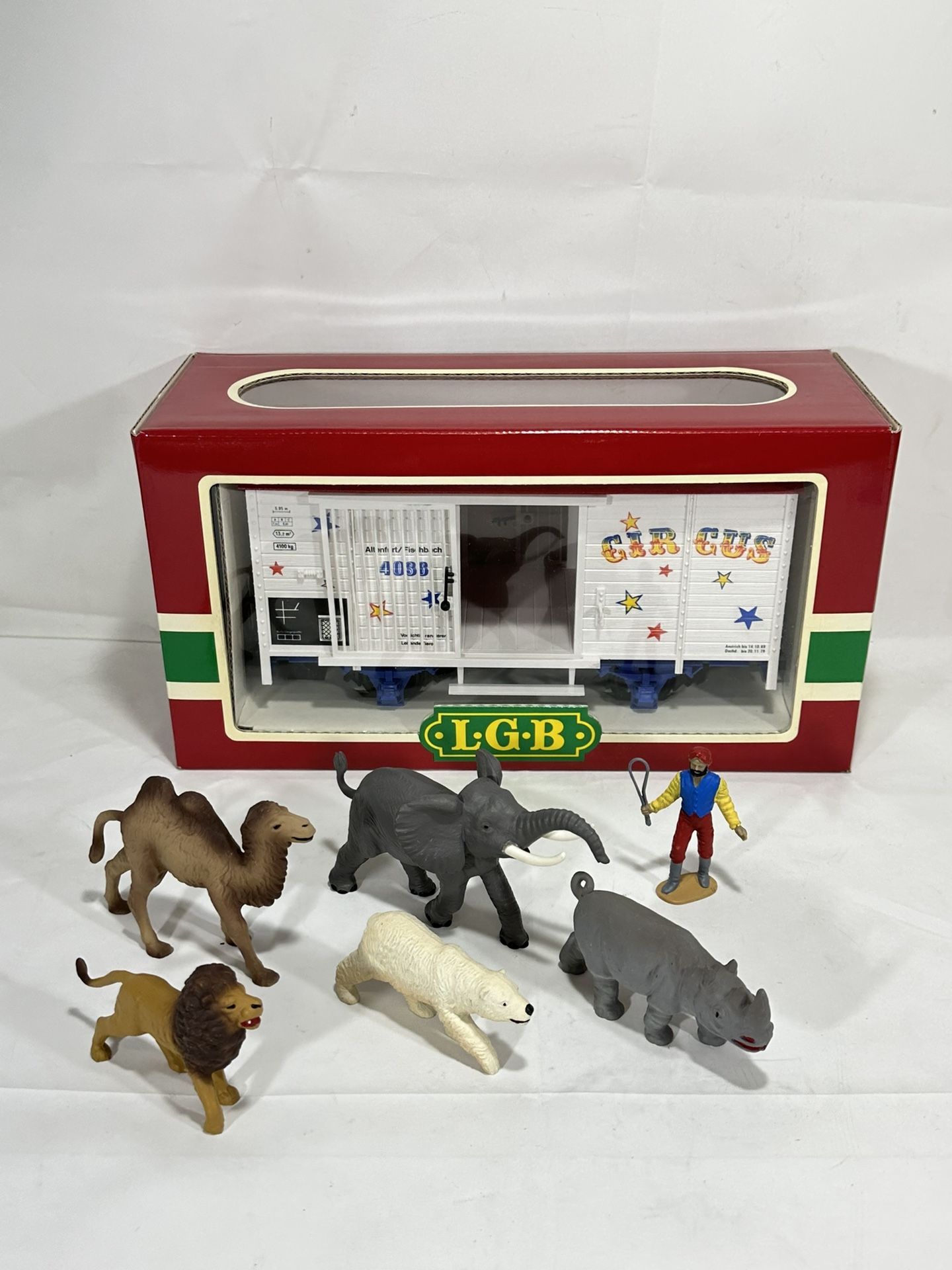 LGB #4036 ~ G Scale Circus Animal Transport Cage Car with 6 Figure