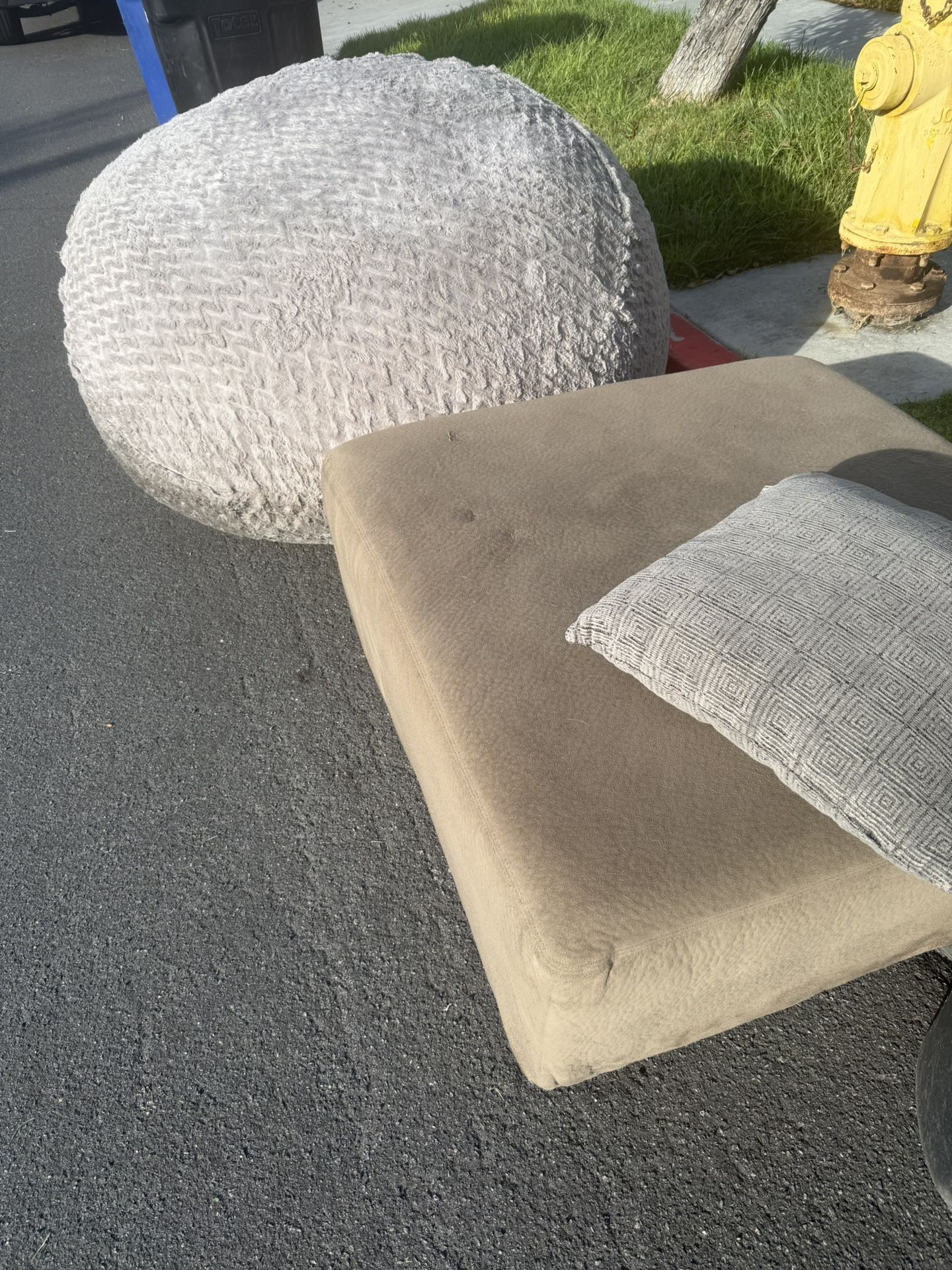 Free Ottoman And Over Sized Bean Bag