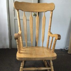 Antique Rocking Chair 