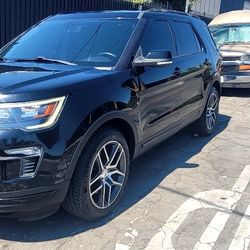 2018 Ford Explorer