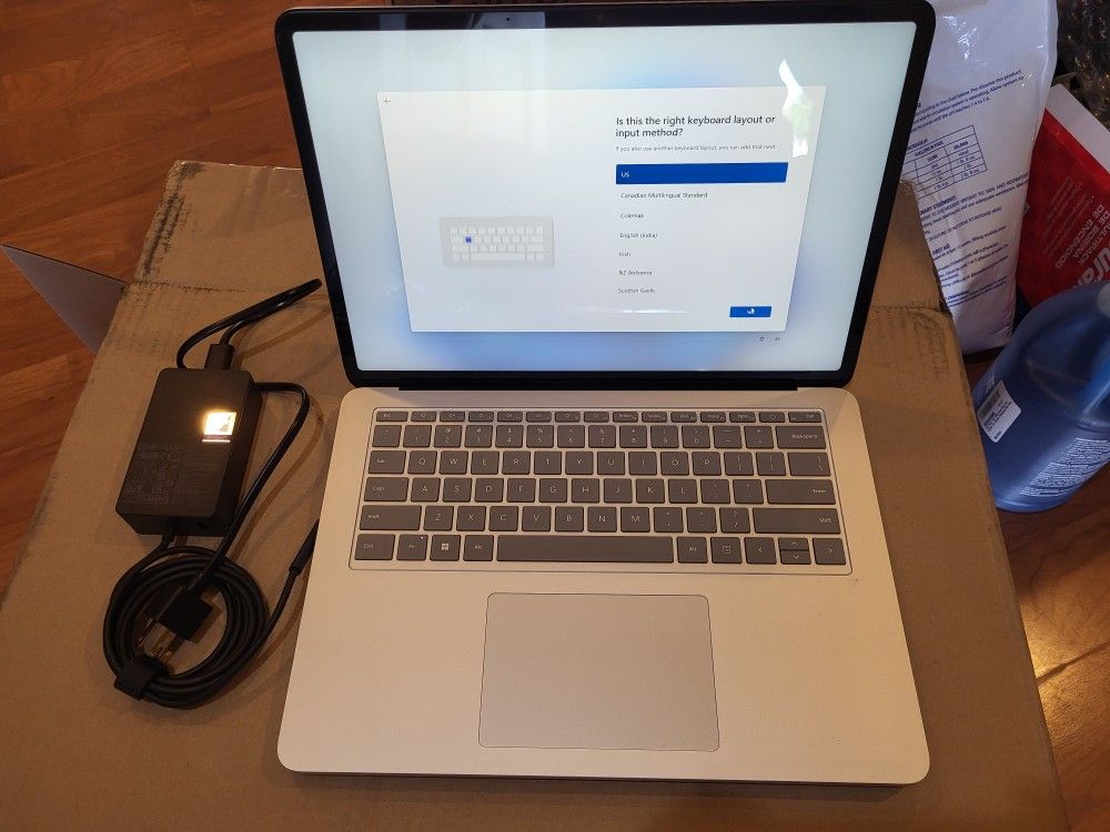 Surface Laptop Studio 2 14" Touchscreen Gaming Microsoft Laptop NVIDIA RTX 4050 Intel i7 16GB RAM 512GB SSD Windows