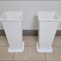 *** REDUCED *** PAIR of 24" White Square Resin Planters @ Lasting Creations