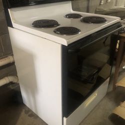 Whirlpool Electric Stove And oven