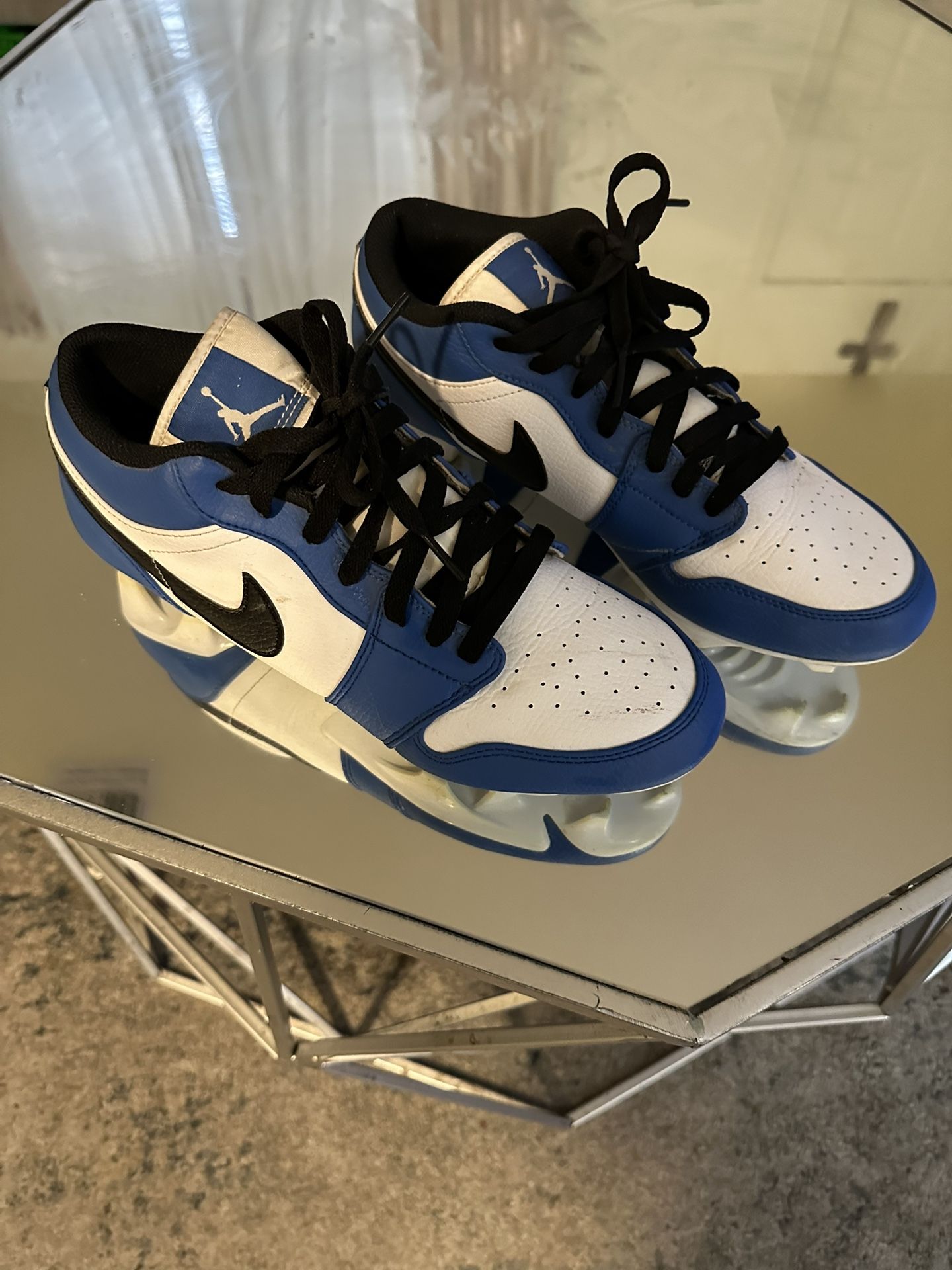 Size 10 Jordan 1 Low 