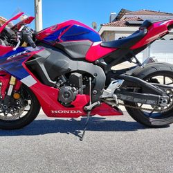 2023 HONDA CBR1000RR 