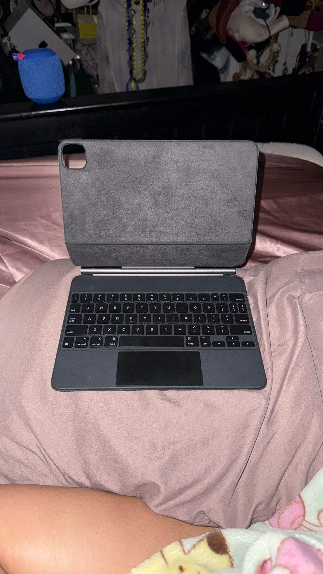Magic Keyboard for iPad A16