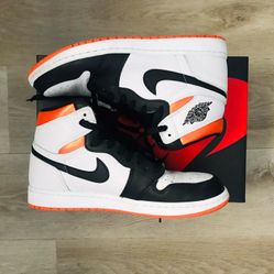 Air Jordan 1 Retro High OG (Mens 10)