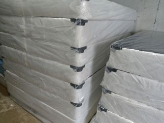 $99 Queen boxspring brand new free delivery same day