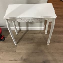 White Desk / Vanity 