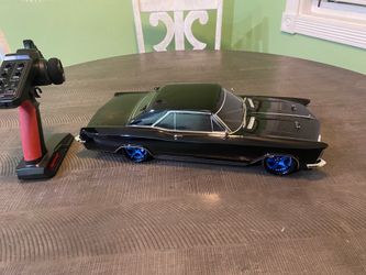 RC Kyosho 1965 Riviera 1:10 scale